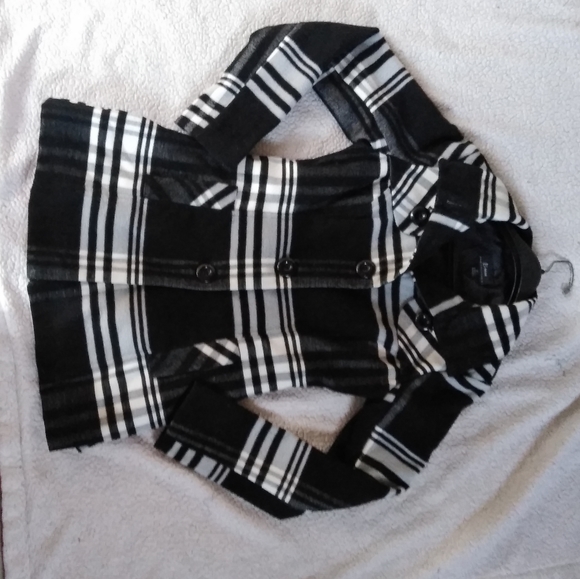 Sold!! - Picture 4 of 9